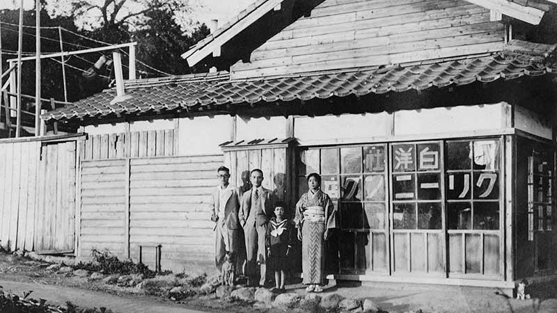 創業当時のクリーニング店の様子