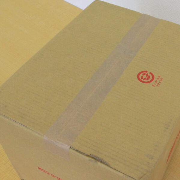 ガムテープで封をする